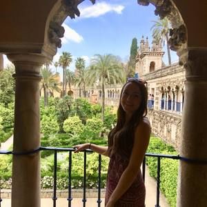 Meet your Posher, Emma